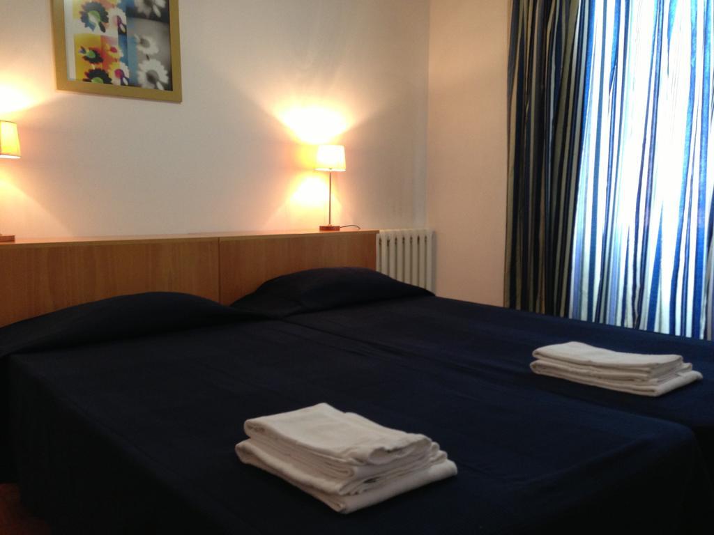 Spru Lisbon Summer Accommodation Lisboa Phòng bức ảnh